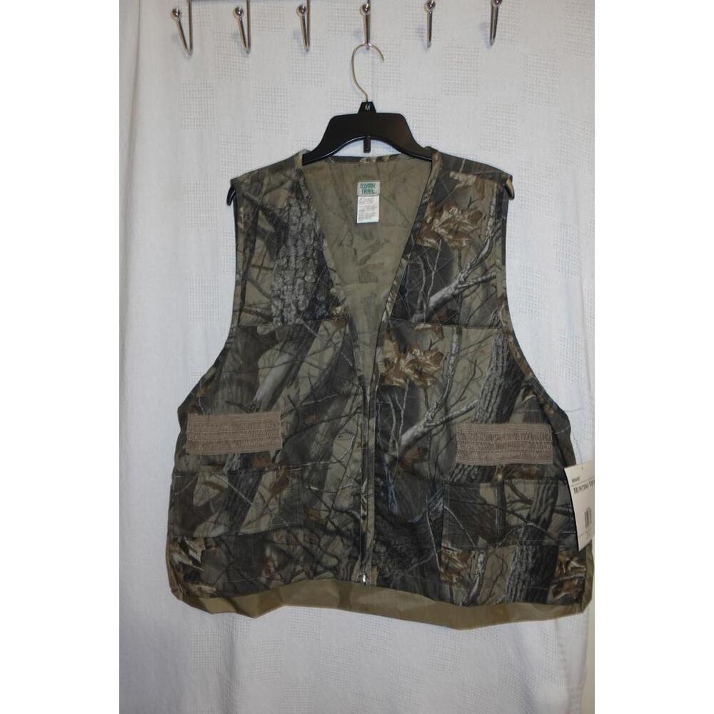 Ozark Trail Camo Hunting / Fishing Vest Size XL - Camouflage Green
